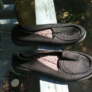 Women dress shoes